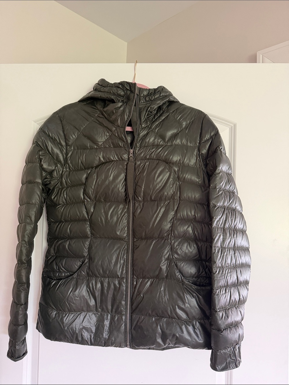 Lululemon Olive Women's Puffer Jacket with Hood